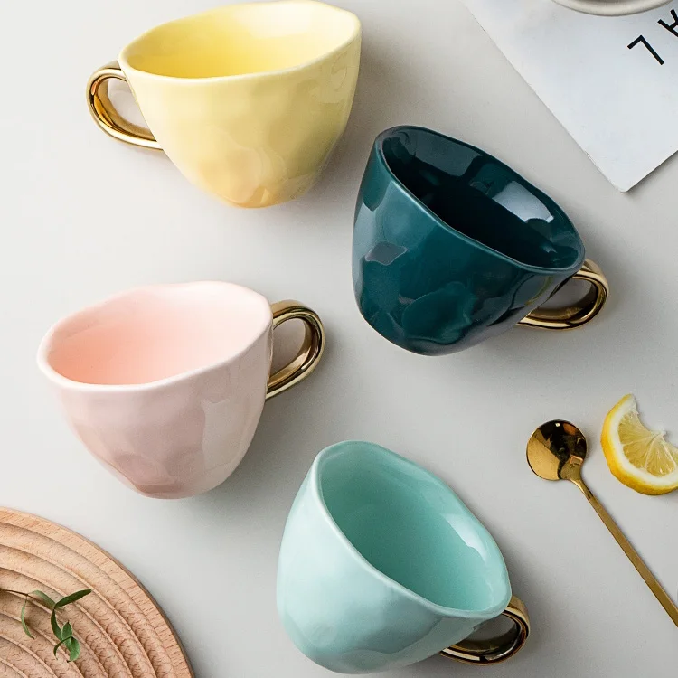 Nordic 11 Oz ceramic coffee mug with golden handle porcelain cup for coffee tea cocoa, Custom color
Nordic 11 Oz ceramic coffee mug with golden handle porcelain cup for coffee tea cocoa, Custom color