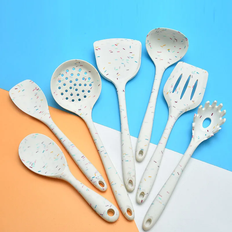 kitchen gadgets for house Heat-Resistant Design Cookware Kitchen Utensils With Storage Box 7Pcs Silicone Kitchenware Set
kitchen gadgets for house Heat-Resistant Design Cookware Kitchen Utensils With Storage Box 7Pcs Silicone Kitchenware Set