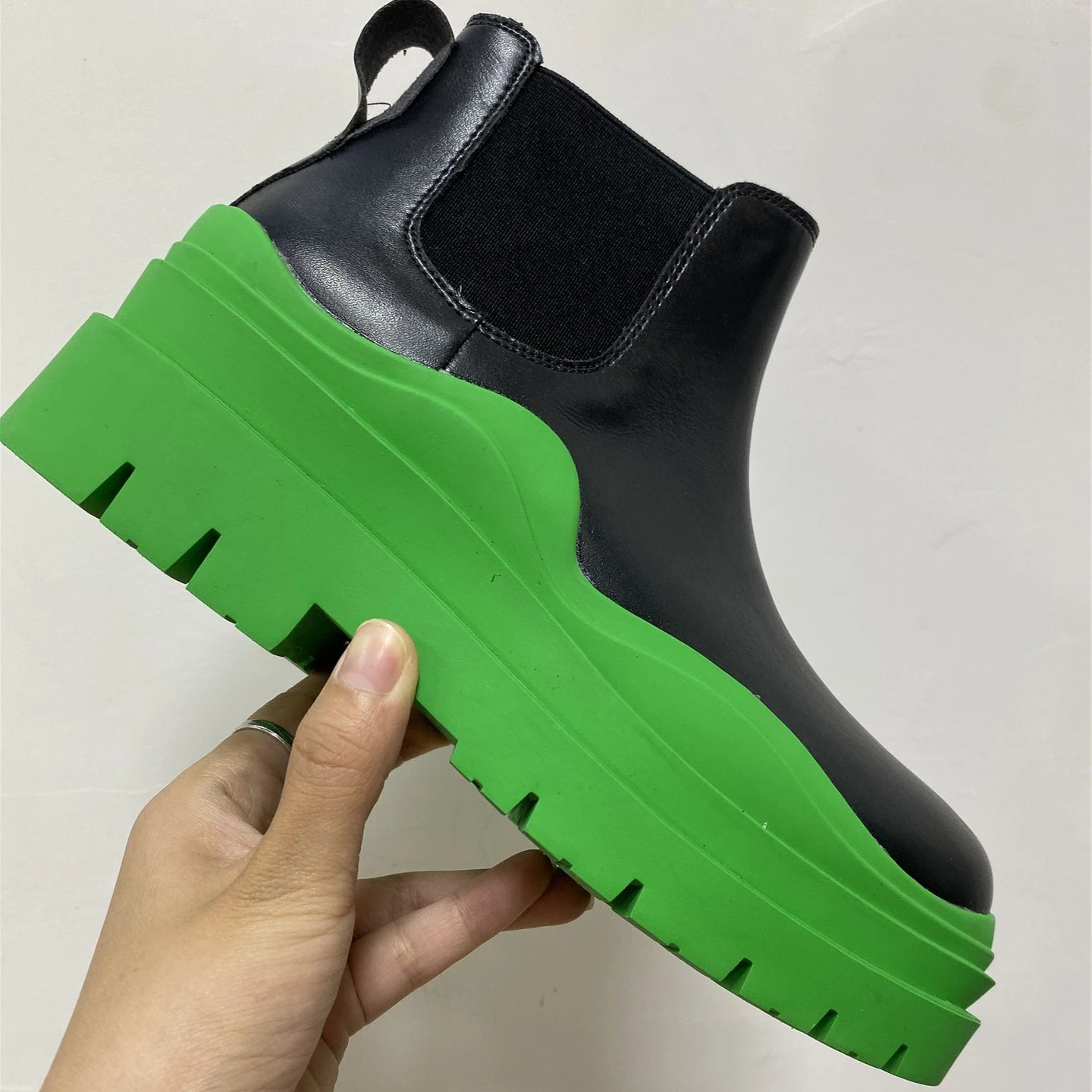 BUSY GIRL AL5516 Big size women's chelsea ankle designer platform boots botines mujer women boots famous brand genuine leather, Yellow/green/black/purple/pink/blue/coffee/clear/beige
BUSY GIRL AL5516 Big size women's chelsea ankle designer platform boots botines mujer women boots famous brand genuine leather, Yellow/green/black/purple/pink/blue/coffee/clear/beige