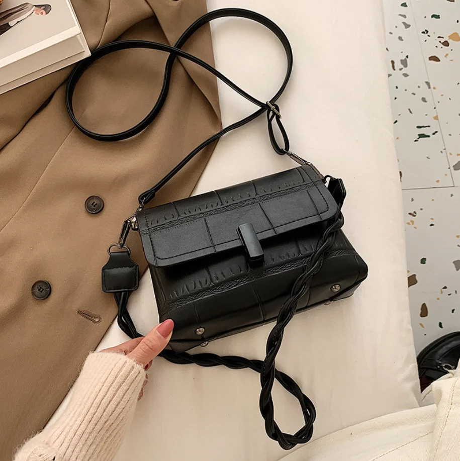 French style 2020 popular new fashion crossbody bag womens handbags sling bags for ladies designer handbags, Black silver gold
French style 2020 popular new fashion crossbody bag womens handbags sling bags for ladies designer handbags, Black silver gold