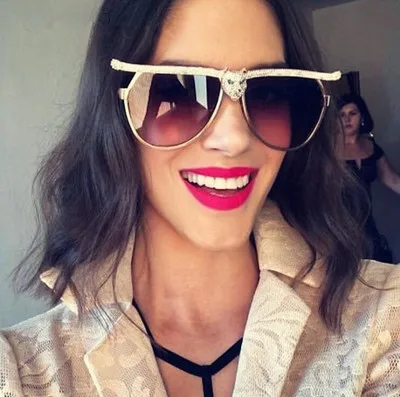 9808 Hot Selling Metal Frame Diamond Studded Leopard Head Oversized Gradient Sunglasses, As picture
9808 Hot Selling Metal Frame Diamond Studded Leopard Head Oversized Gradient Sunglasses, As picture