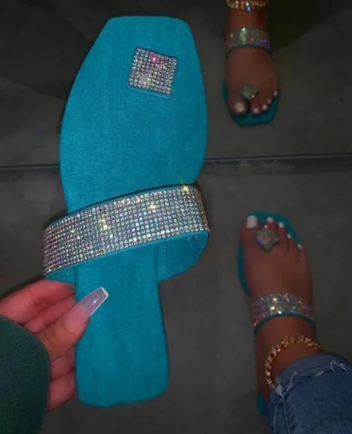 New fashion model lady's slippers 2020 wish hot style women's shoes water drill sandals slipper plus size for women
New fashion model lady's slippers 2020 wish hot style women's shoes water drill sandals slipper plus size for women