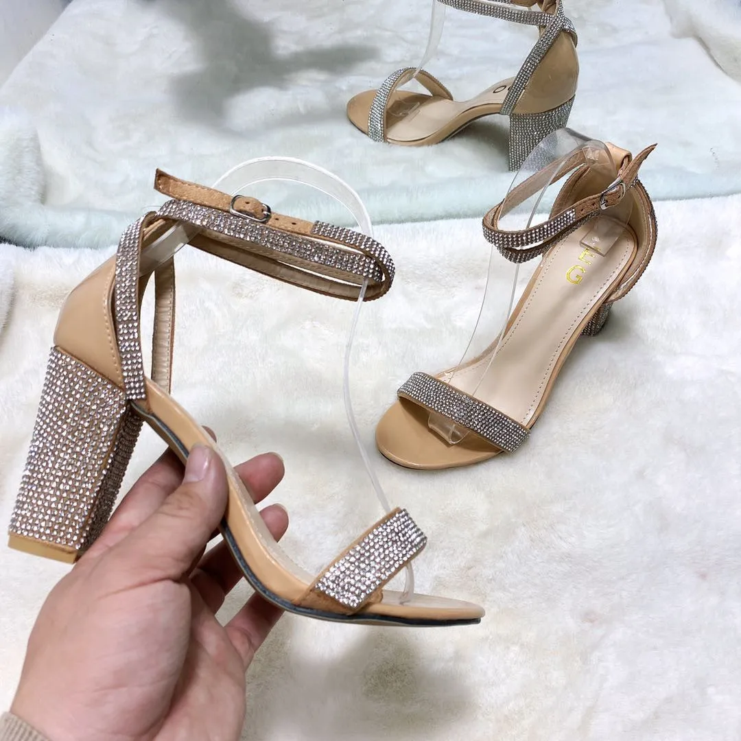 2021 spring and summer fashion high-heeled suede all-match thin heels sexy pointed women's single shoes shallow mouth women's sh
2021 spring and summer fashion high-heeled suede all-match thin heels sexy pointed women's single shoes shallow mouth women's sh