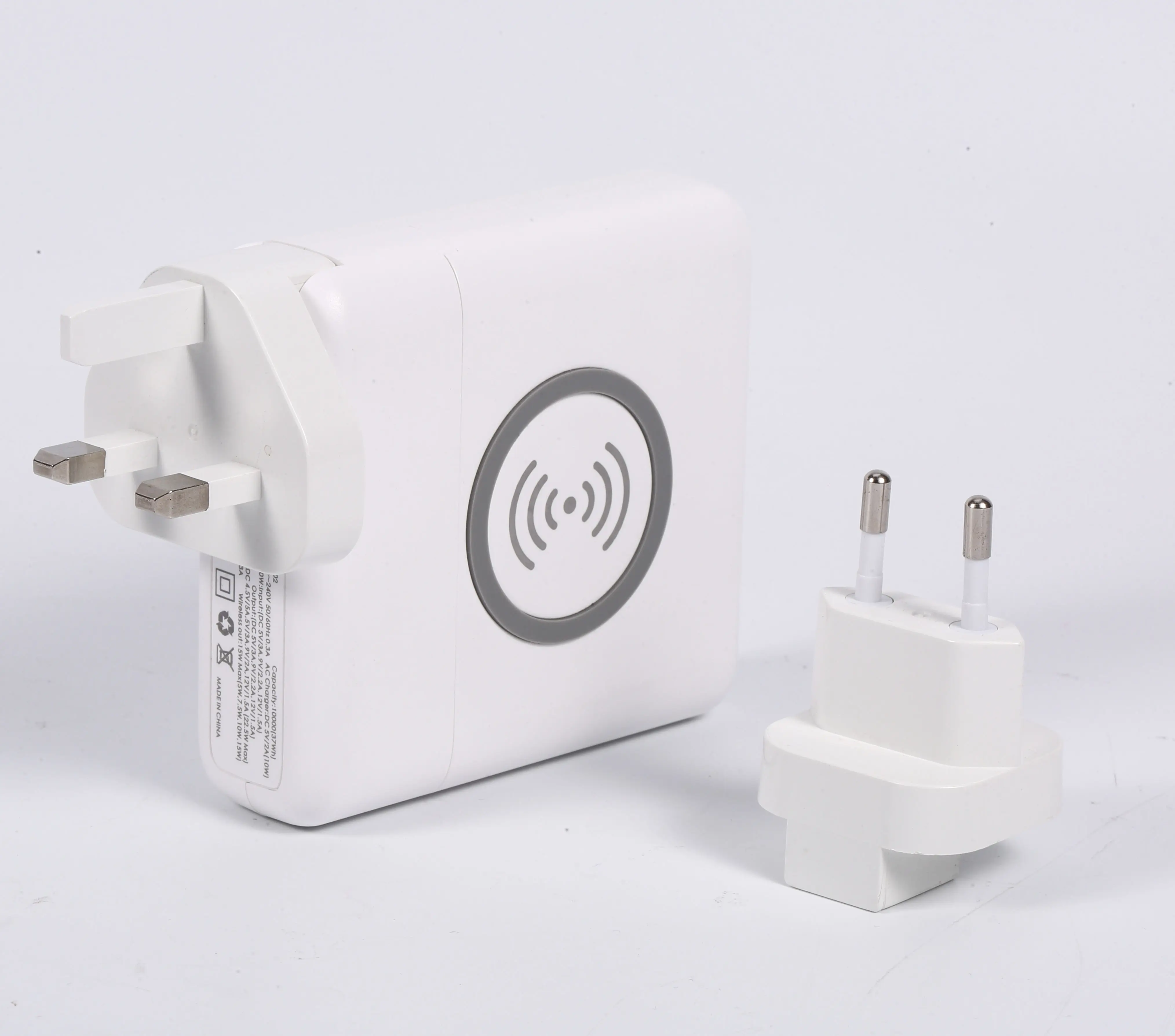 PD20W 10000 mAh Wireless AC wall charging Power Bank multi functional Power Bank Fast Charging
PD20W 10000 mAh Wireless AC wall charging Power Bank multi functional Power Bank Fast Charging