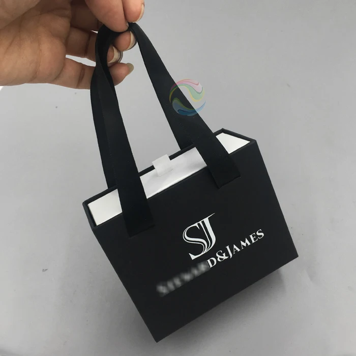 OEM Luxury Customize Logo Mens Gift Necklace Box Packaging with Handle, Black, white, blue
OEM Luxury Customize Logo Mens Gift Necklace Box Packaging with Handle, Black, white, blue