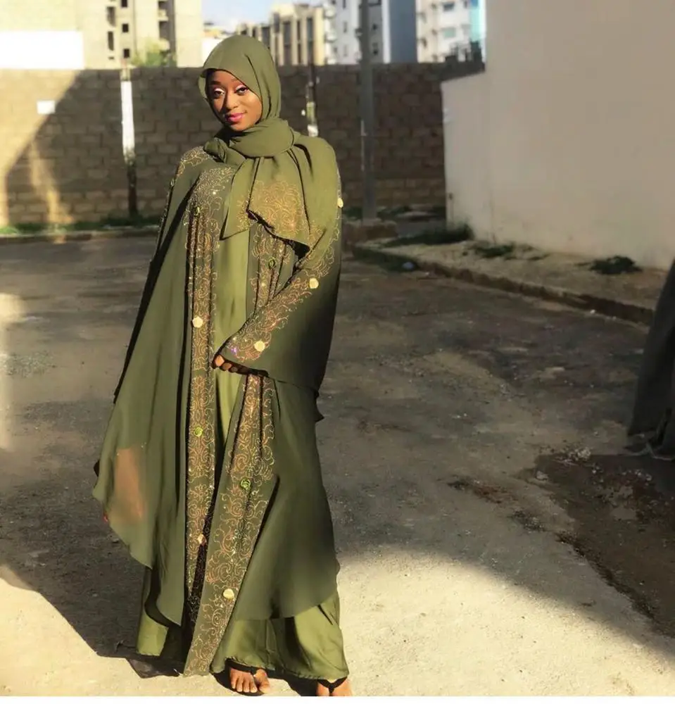 Muslim beautiful chiffon abaya two in one plus size loose long sleeve dress, Black purple golden or customized
Muslim beautiful chiffon abaya two in one plus size loose long sleeve dress, Black purple golden or customized