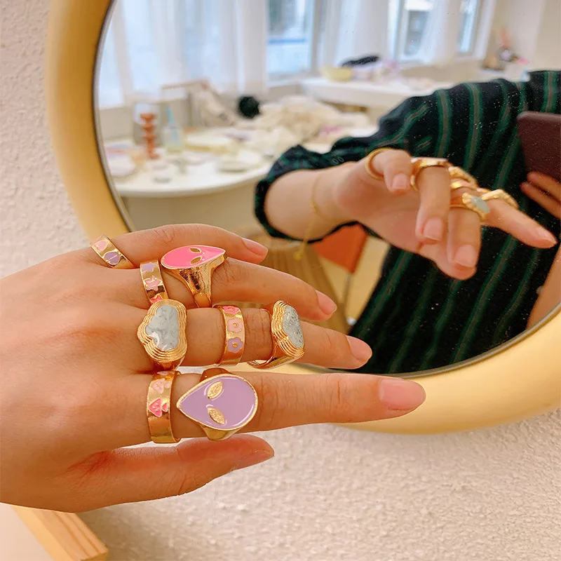Gold plated chunky anime alien rings jewelry women eternity aesthetic signet purple green blue pink enamel rings for women 2021
Gold plated chunky anime alien rings jewelry women eternity aesthetic signet purple green blue pink enamel rings for women 2021