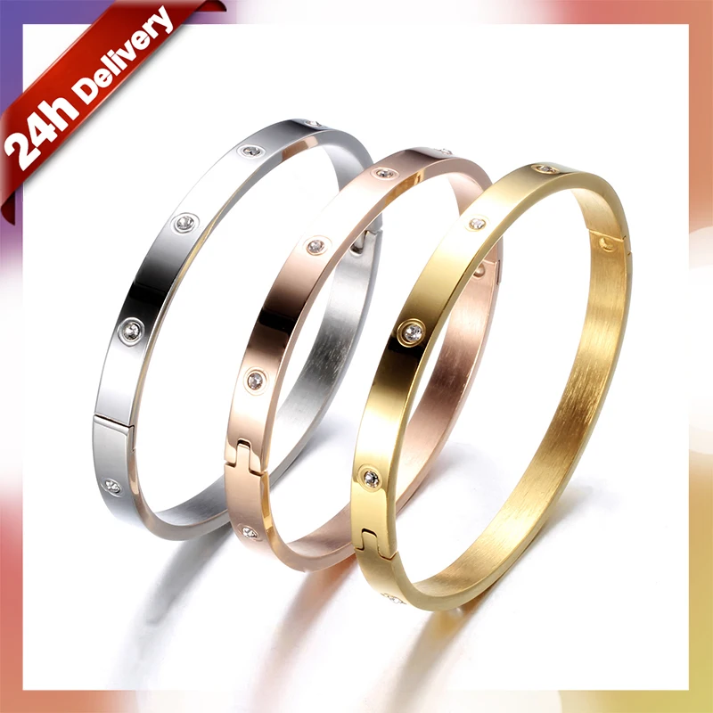 Dylam Gold Stainless Steel Custom Simple Bracelets Surrounded By Small Zircons Three Color Zirconia Bracelet
Dylam Gold Stainless Steel Custom Simple Bracelets Surrounded By Small Zircons Three Color Zirconia Bracelet