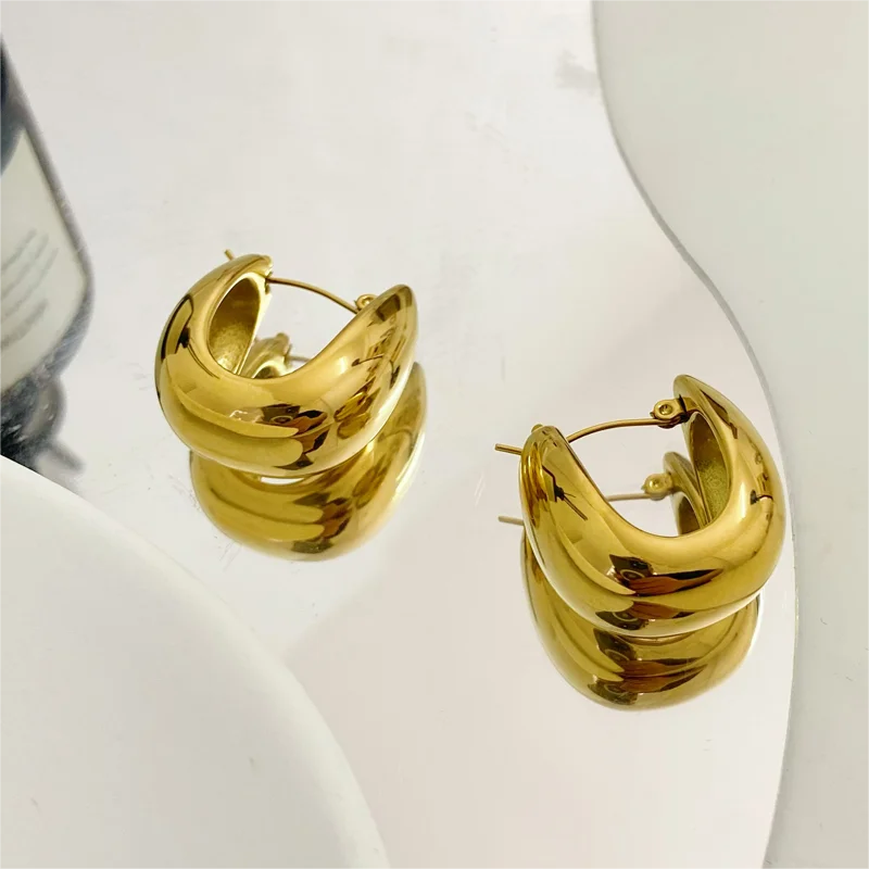 2023 Summer Popular Earrings Jewelry Stainless Steel Plated 18K Gold Round Cornered U-shaped Pocket Earrings for Women
2023 Summer Popular Earrings Jewelry Stainless Steel Plated 18K Gold Round Cornered U-shaped Pocket Earrings for Women