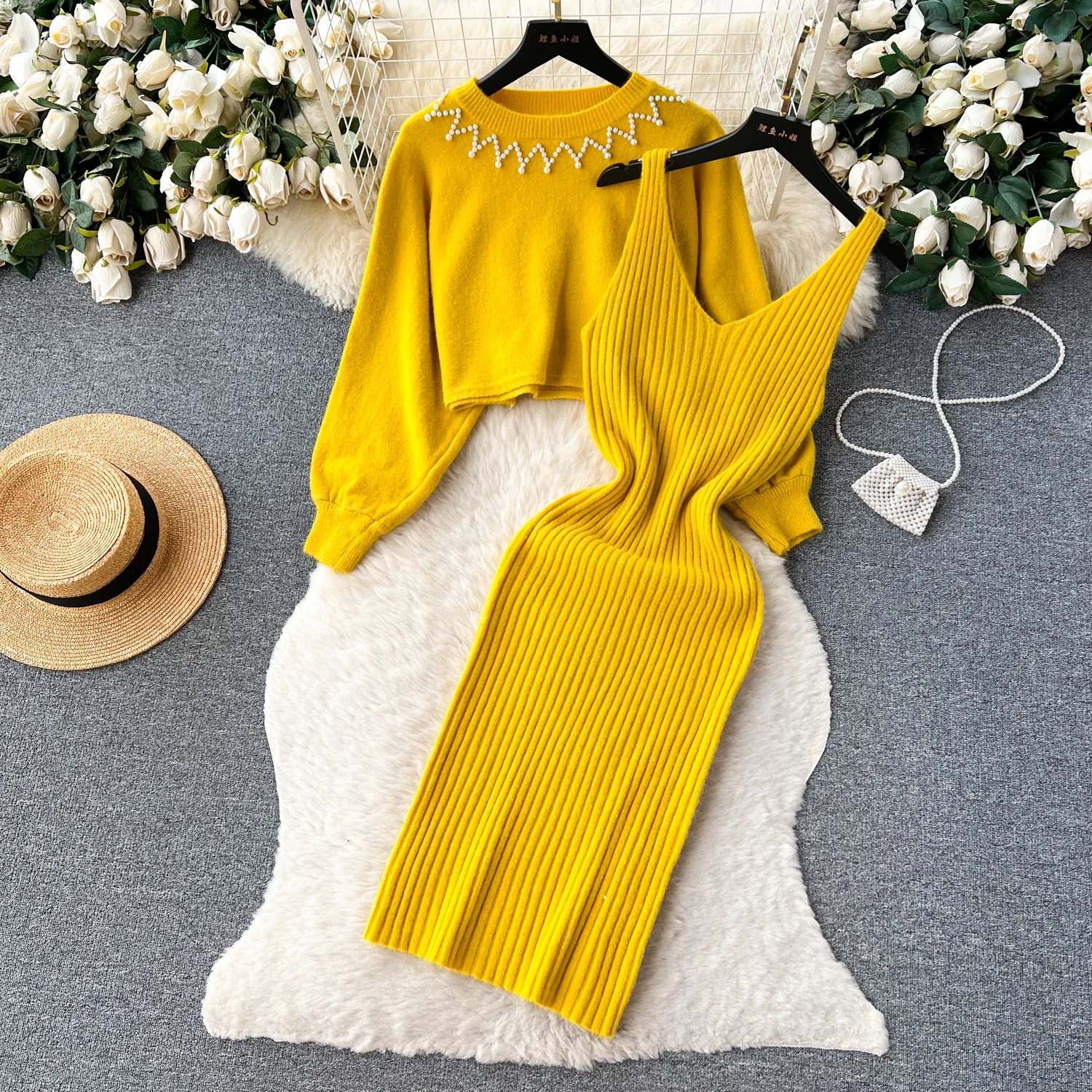 Autumn Winter High-Grade Loose Knit Round Neck Top + Halter Dress Two-Piece Set Women
Autumn Winter High-Grade Loose Knit Round Neck Top + Halter Dress Two-Piece Set Women