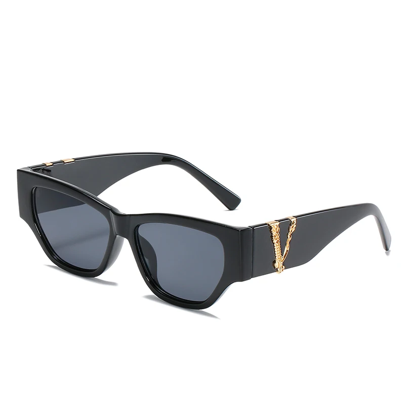 L8221 large frame ins hot sale style fashionable metal V shades oversized cat eye sunglasses women 2022
L8221 large frame ins hot sale style fashionable metal V shades oversized cat eye sunglasses women 2022