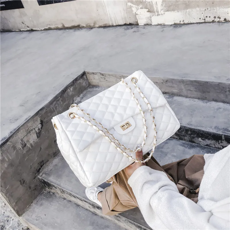 China Supplier New design women handbag PU leather lady shoulder bag with chain, Customized color
China Supplier New design women handbag PU leather lady shoulder bag with chain, Customized color