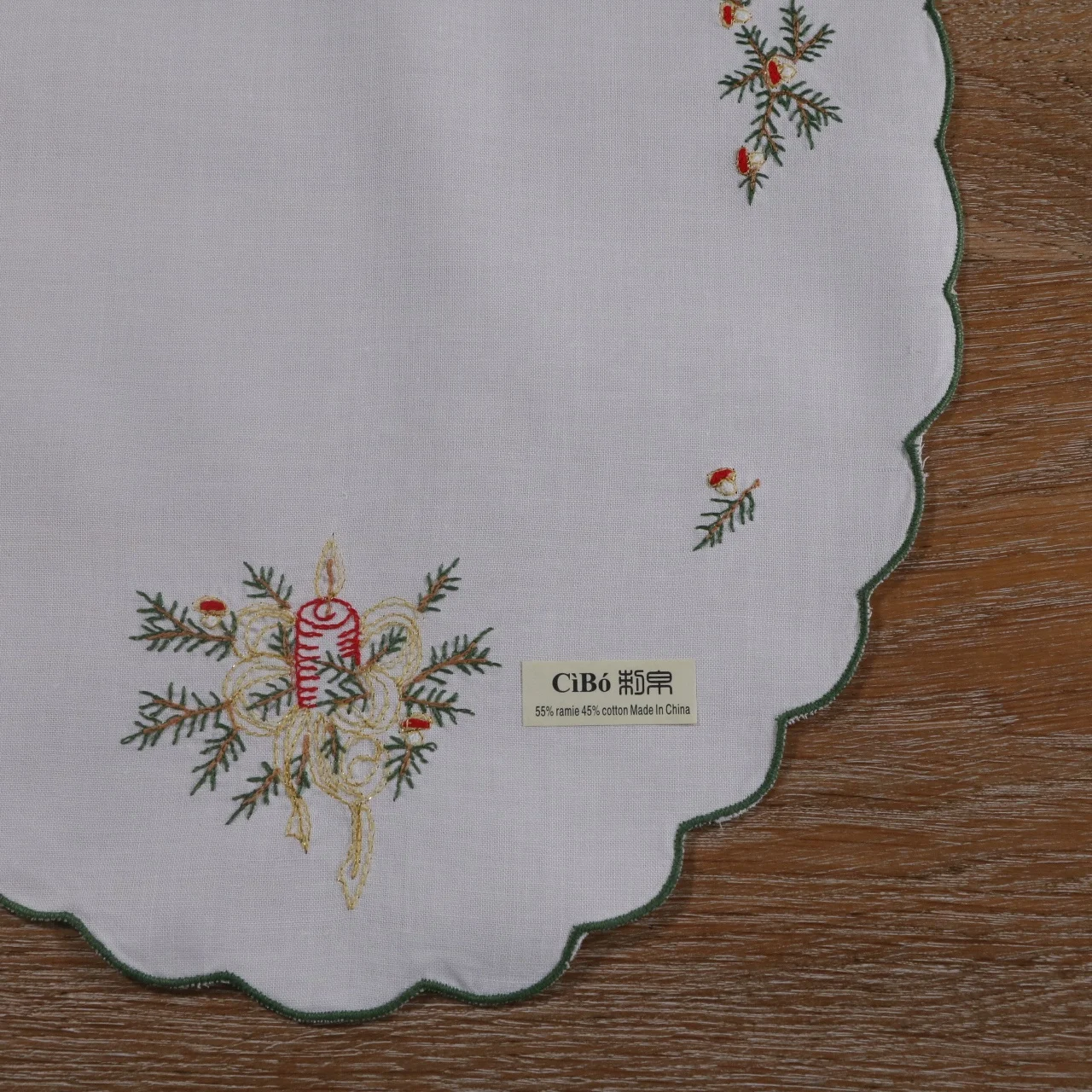N061 White 55% Ramie45% Cotton Elliptical Placemats 45cm x 30cm Christmas style embroidery Green curved edge Table mats
N061 White 55% Ramie45% Cotton Elliptical Placemats 45cm x 30cm Christmas style embroidery Green curved edge Table mats