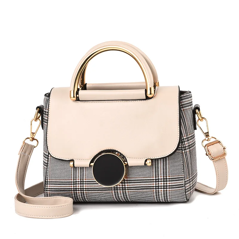 DF9078 Popular cosmetic beach bag designer handbag stylish and leisure 2019 lady leather hand bags with great price
DF9078 Popular cosmetic beach bag designer handbag stylish and leisure 2019 lady leather hand bags with great price
