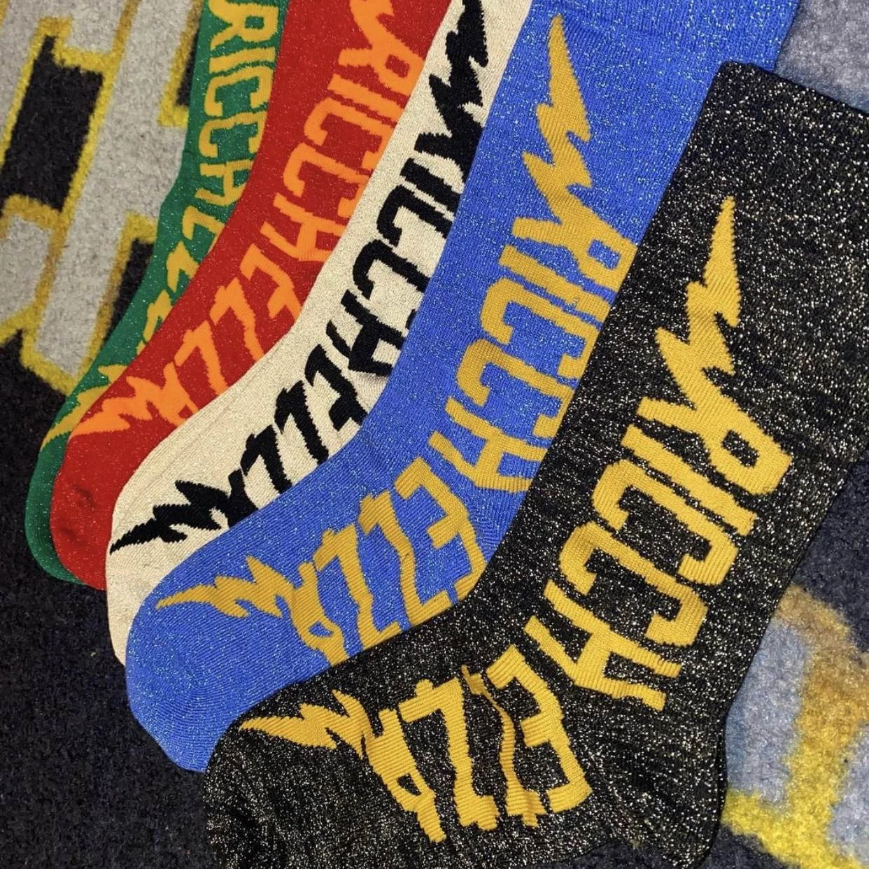 Popular best-selling cotton custom reflective logo shiny Blend with golden silk thread socks Metallic fiber for men for women
Popular best-selling cotton custom reflective logo shiny Blend with golden silk thread socks Metallic fiber for men for women