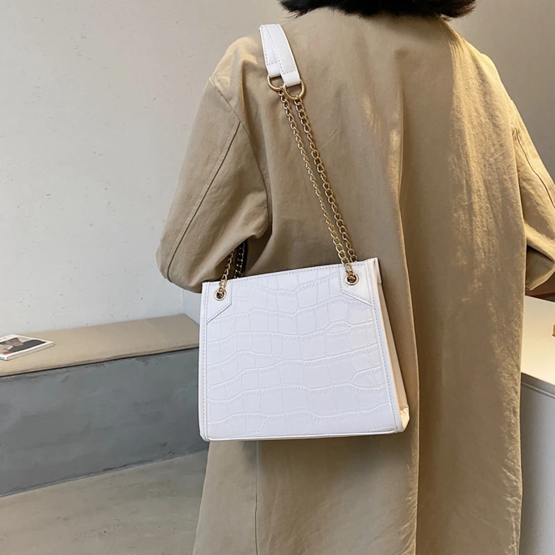 XP1437 Customized simple ladies bags 2020 new trendy fashion large capacity shoulder messenger bag
XP1437 Customized simple ladies bags 2020 new trendy fashion large capacity shoulder messenger bag