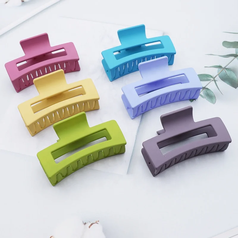 MIO 3.3 Inches Plastic Strong Hold purple hair claw clip Thick Hair Clamp Resin Hair Clips For Women Girls
MIO 3.3 Inches Plastic Strong Hold purple hair claw clip Thick Hair Clamp Resin Hair Clips For Women Girls