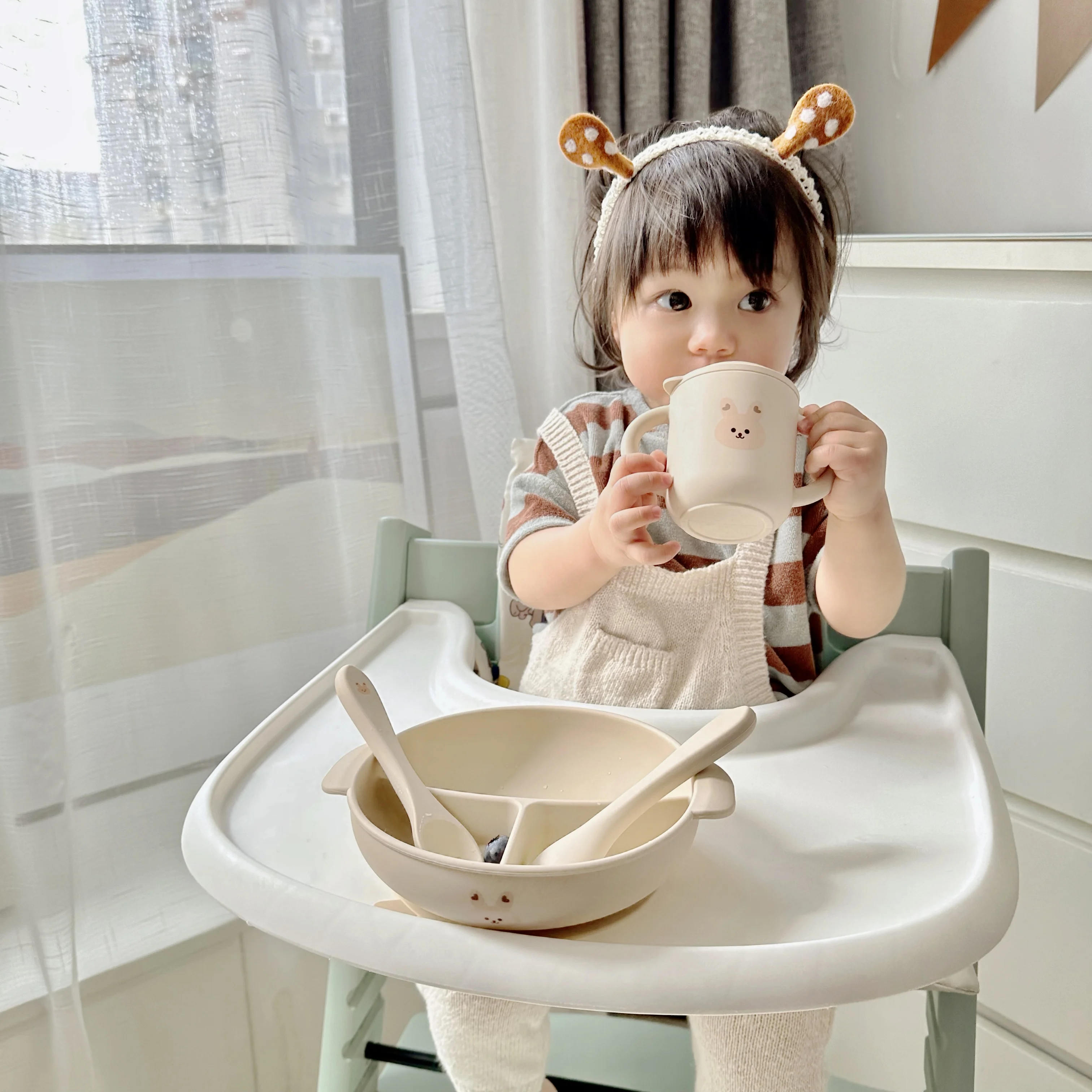 2023 wholesale Best Selling INS Cartoon Food Grade Baby Silicone Cup with Lid Toddler Drink Container Eco Friendly BPA Free
2023 wholesale Best Selling INS Cartoon Food Grade Baby Silicone Cup with Lid Toddler Drink Container Eco Friendly BPA Free