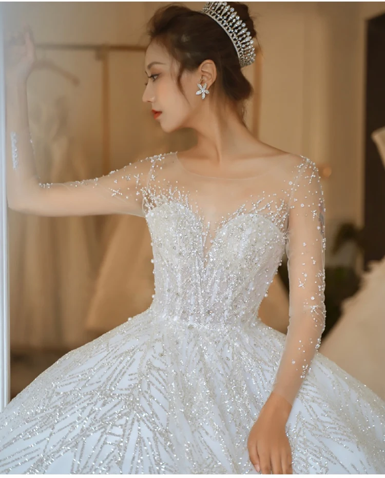 2022 Floral Print Round Neck Allurebridals Wedding Dress Embroidery Cathedral Train embroidered bridal gowns robe de mariage, Picture shows
2022 Floral Print Round Neck Allurebridals Wedding Dress Embroidery Cathedral Train embroidered bridal gowns robe de mariage, Picture shows
