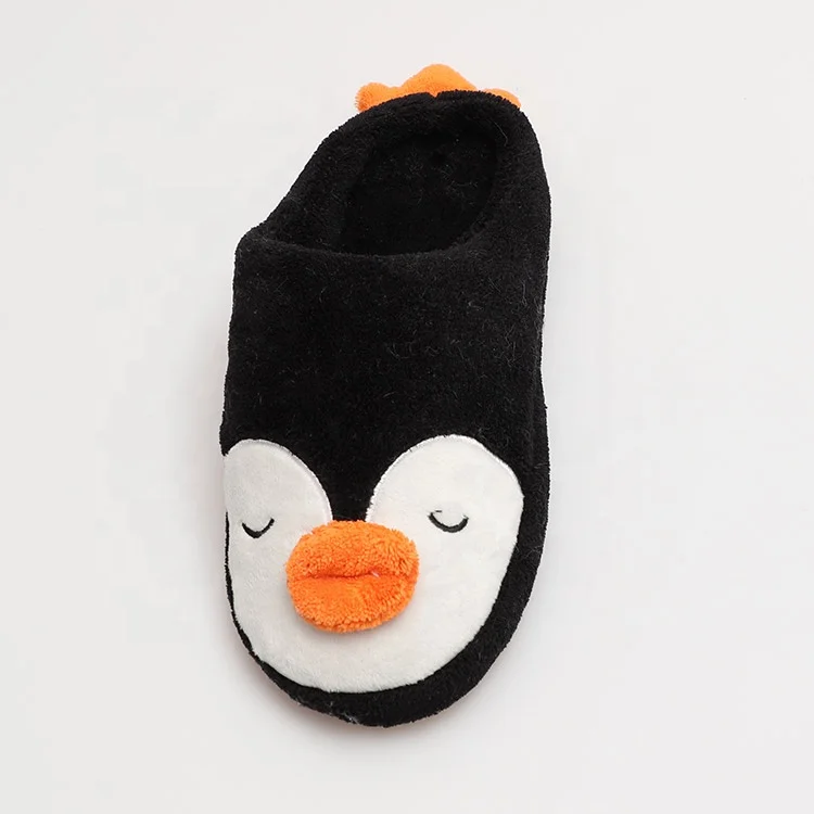 Animal penguin plush velvet wedding guest bathroom washable cheap house slippers, Customized color
Animal penguin plush velvet wedding guest bathroom washable cheap house slippers, Customized color