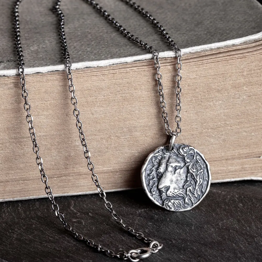 Punk S925 Sterling Silver Lion Minimalist Head Necklace Charm Pendant Vintage Necklace Pendant for Man and Women
Punk S925 Sterling Silver Lion Minimalist Head Necklace Charm Pendant Vintage Necklace Pendant for Man and Women