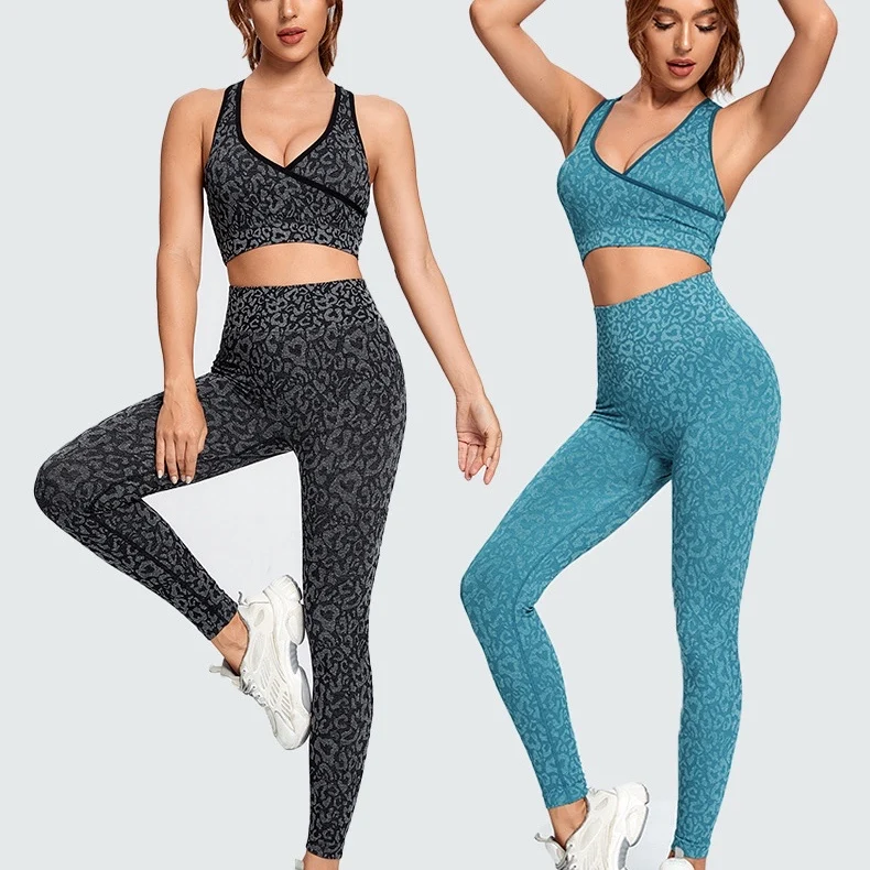 2021 New Women Seamless Leopard Print Jogger Active Wear Set Workout High Waist Yoga Leggings with Sport Bra Gym Fitness Clothes
2021 New Women Seamless Leopard Print Jogger Active Wear Set Workout High Waist Yoga Leggings with Sport Bra Gym Fitness Clothes