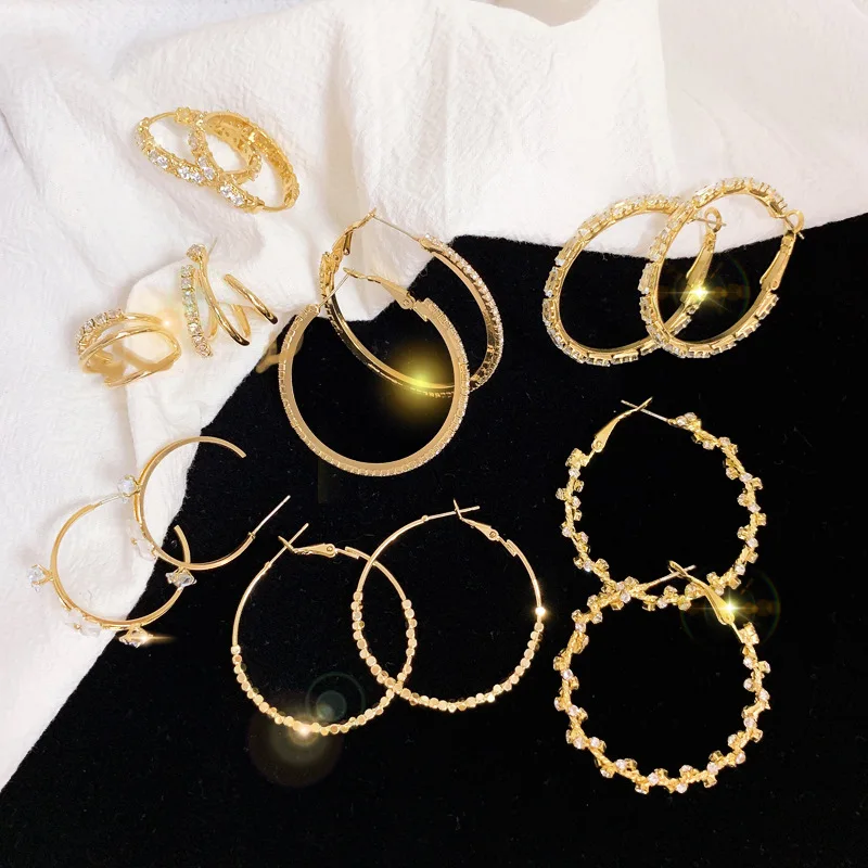 S925 Sterling Silver Needle Metal Bling Circle Hoop Earrings European Hot Sale Gold Hoop Earrings For Women Girls
S925 Sterling Silver Needle Metal Bling Circle Hoop Earrings European Hot Sale Gold Hoop Earrings For Women Girls