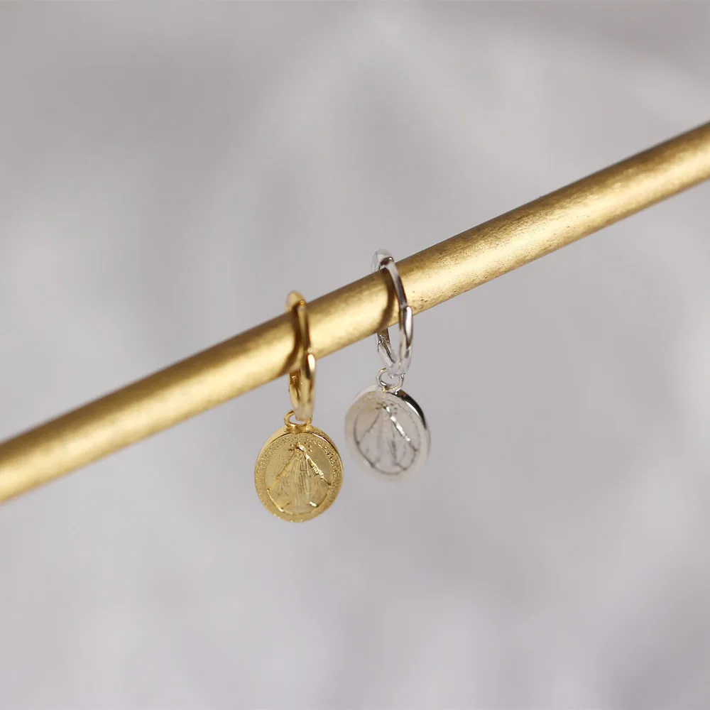 INS design Hot sale 925 sterling silver gold plated Virgin Mary charm women hoop huggie Earrings
INS design Hot sale 925 sterling silver gold plated Virgin Mary charm women hoop huggie Earrings