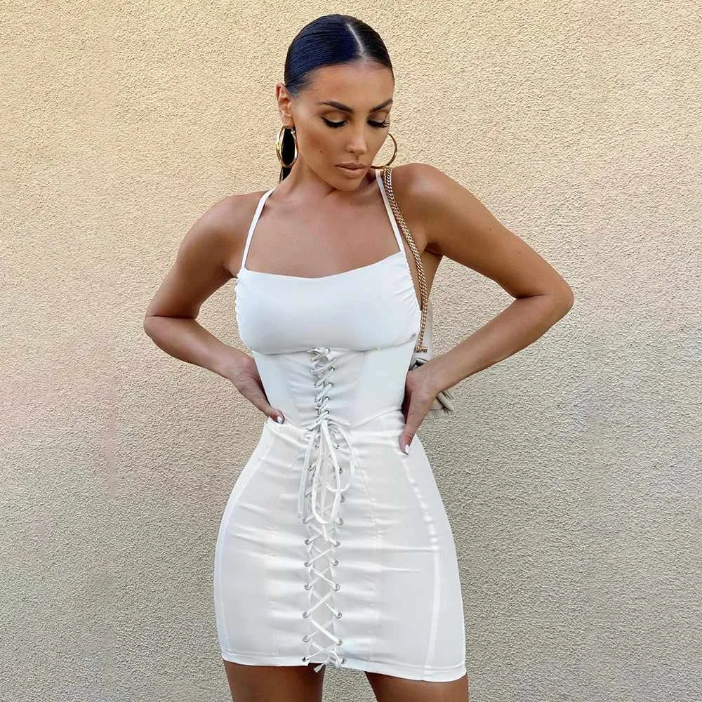 Fall/winter Herburn-style White Ladies' High-waisted French Strap And Backless Skirt
Fall/winter Herburn-style White Ladies' High-waisted French Strap And Backless Skirt