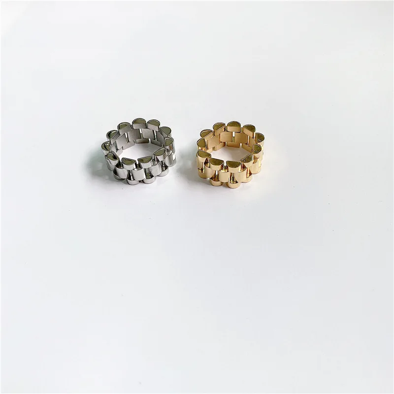 New Trendy Hip Hop Punk Metal Gear Strap Titanium Steel Chain Ring Geometric Finger Ring Women And Man Party Jewelry Gift
New Trendy Hip Hop Punk Metal Gear Strap Titanium Steel Chain Ring Geometric Finger Ring Women And Man Party Jewelry Gift