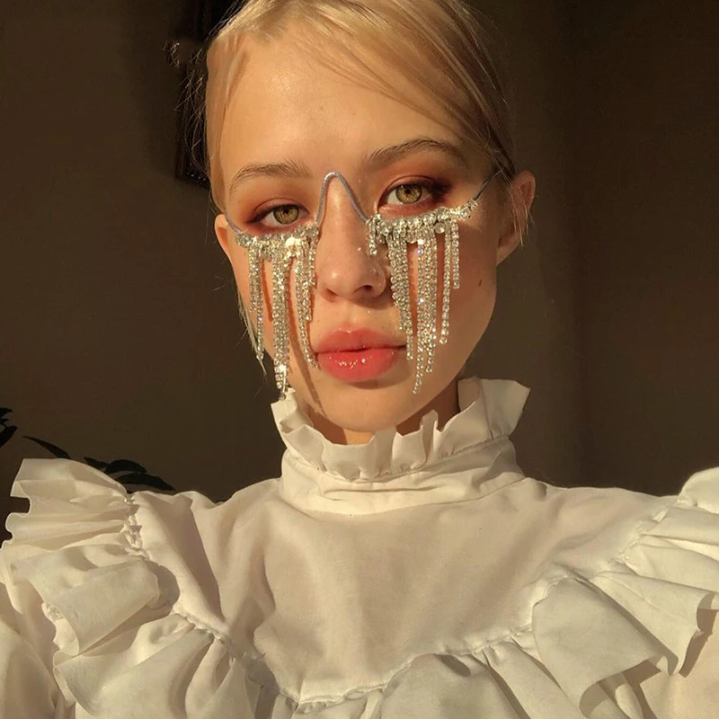 2021 fashion rimless metal tassel rhinestone pendulum party glasses trend personality decorative eyeglasses frame jewelry women
2021 fashion rimless metal tassel rhinestone pendulum party glasses trend personality decorative eyeglasses frame jewelry women