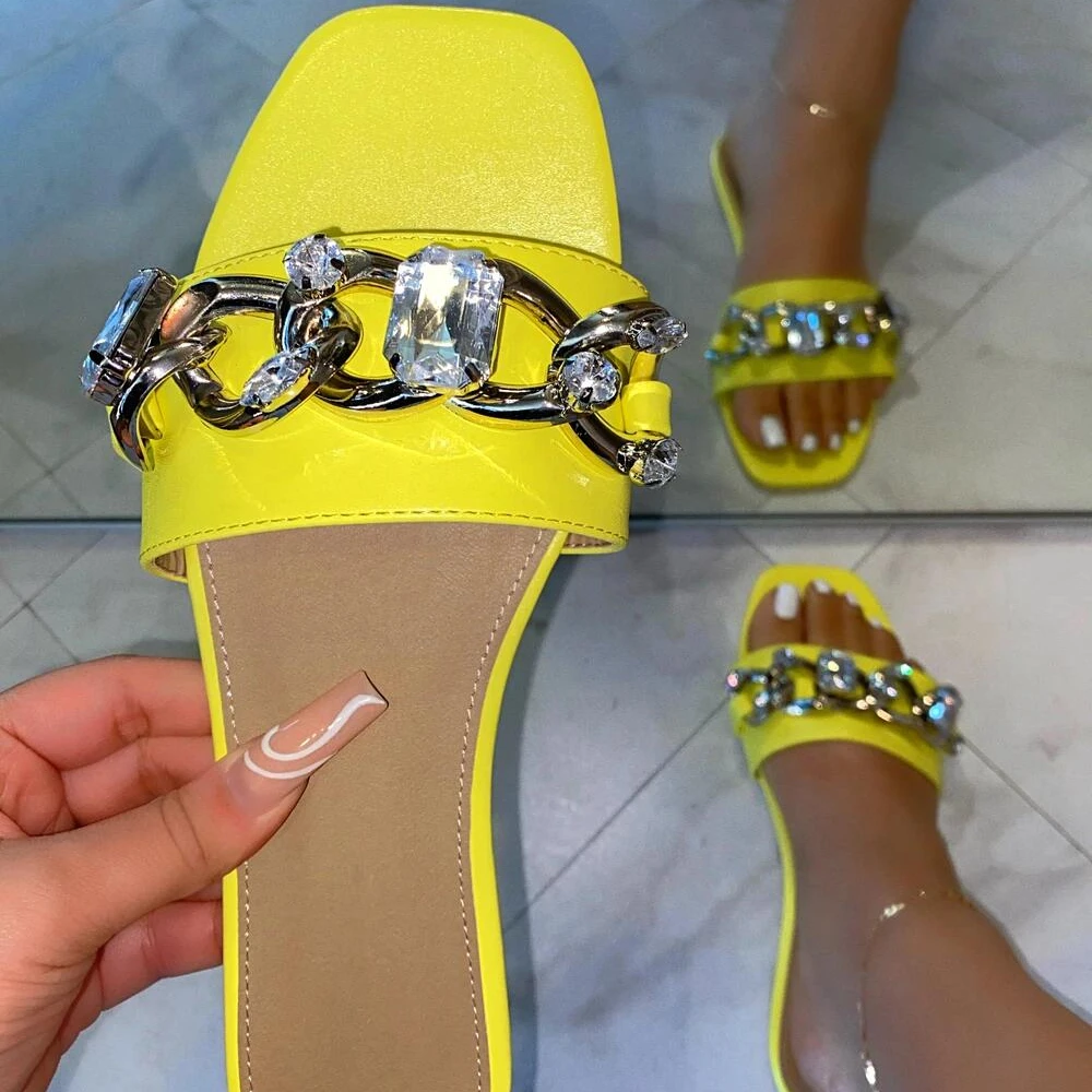 2021 Summer New Women's Sandals Flat Open Toe Outdoor Slippers Fashion Buckle Beach Shoes Plus Size 43
2021 Summer New Women's Sandals Flat Open Toe Outdoor Slippers Fashion Buckle Beach Shoes Plus Size 43