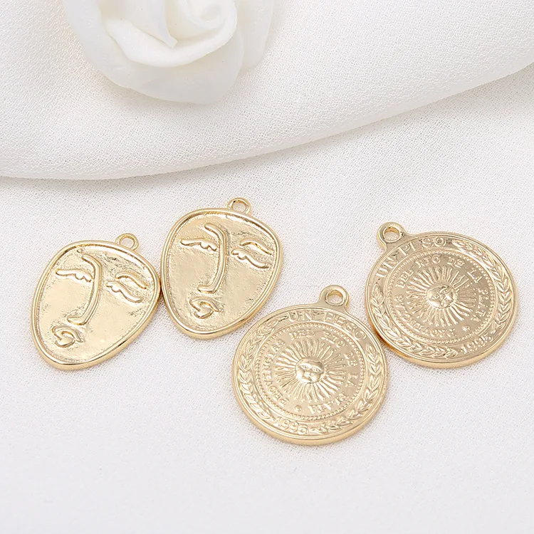 JS1505 High Quality Chic 14k Gold Plated Smile Sun Face Medallion Charm Necklace Pendants
JS1505 High Quality Chic 14k Gold Plated Smile Sun Face Medallion Charm Necklace Pendants