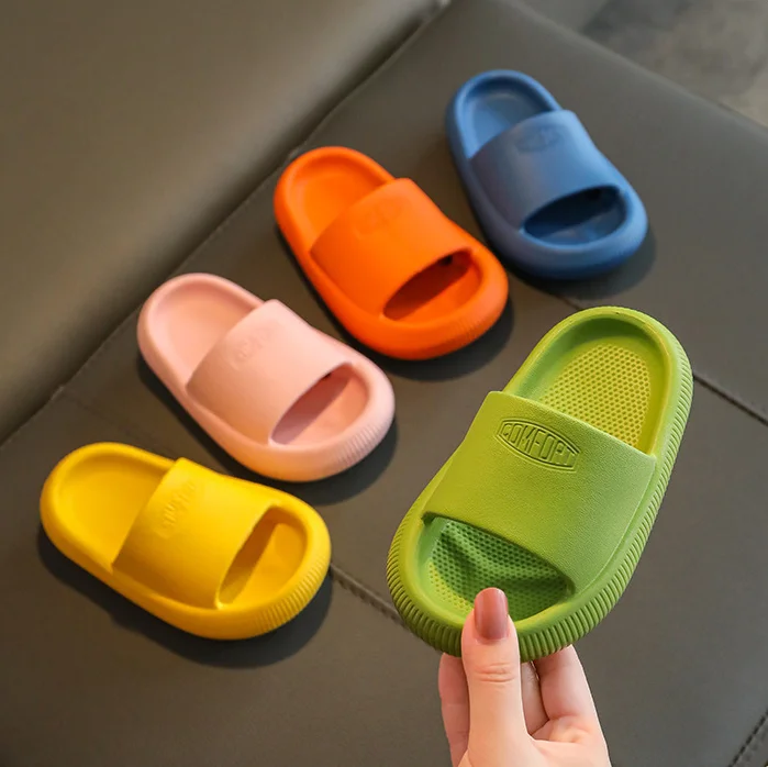 Fashion Design Summer Beach Slipper Custom Logo Plastic PVC Kids Boys Girls Children Slides Slippers, Picture
Fashion Design Summer Beach Slipper Custom Logo Plastic PVC Kids Boys Girls Children Slides Slippers, Picture