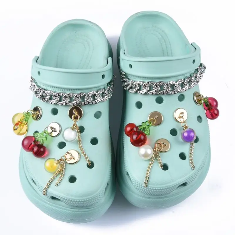 2022 Hot sale High-class resin croc shoe decoration accessories charms for croc shoe wholesale croc chain charm for shoe pins, Picture
2022 Hot sale High-class resin croc shoe decoration accessories charms for croc shoe wholesale croc chain charm for shoe pins, Picture