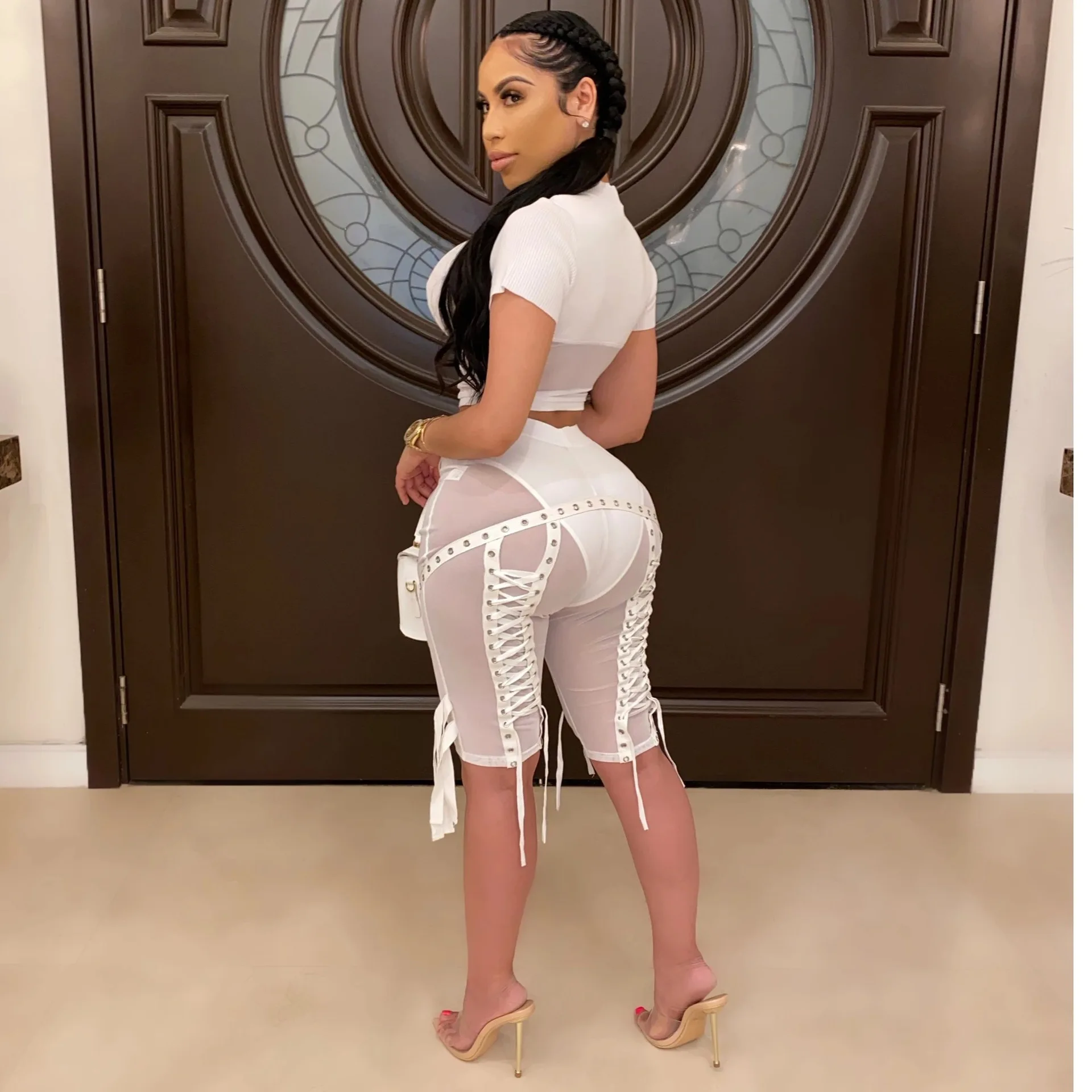 B14976A 2021 Latest design hot fashion fancy lace up lady bandage shorts, Black/white
B14976A 2021 Latest design hot fashion fancy lace up lady bandage shorts, Black/white