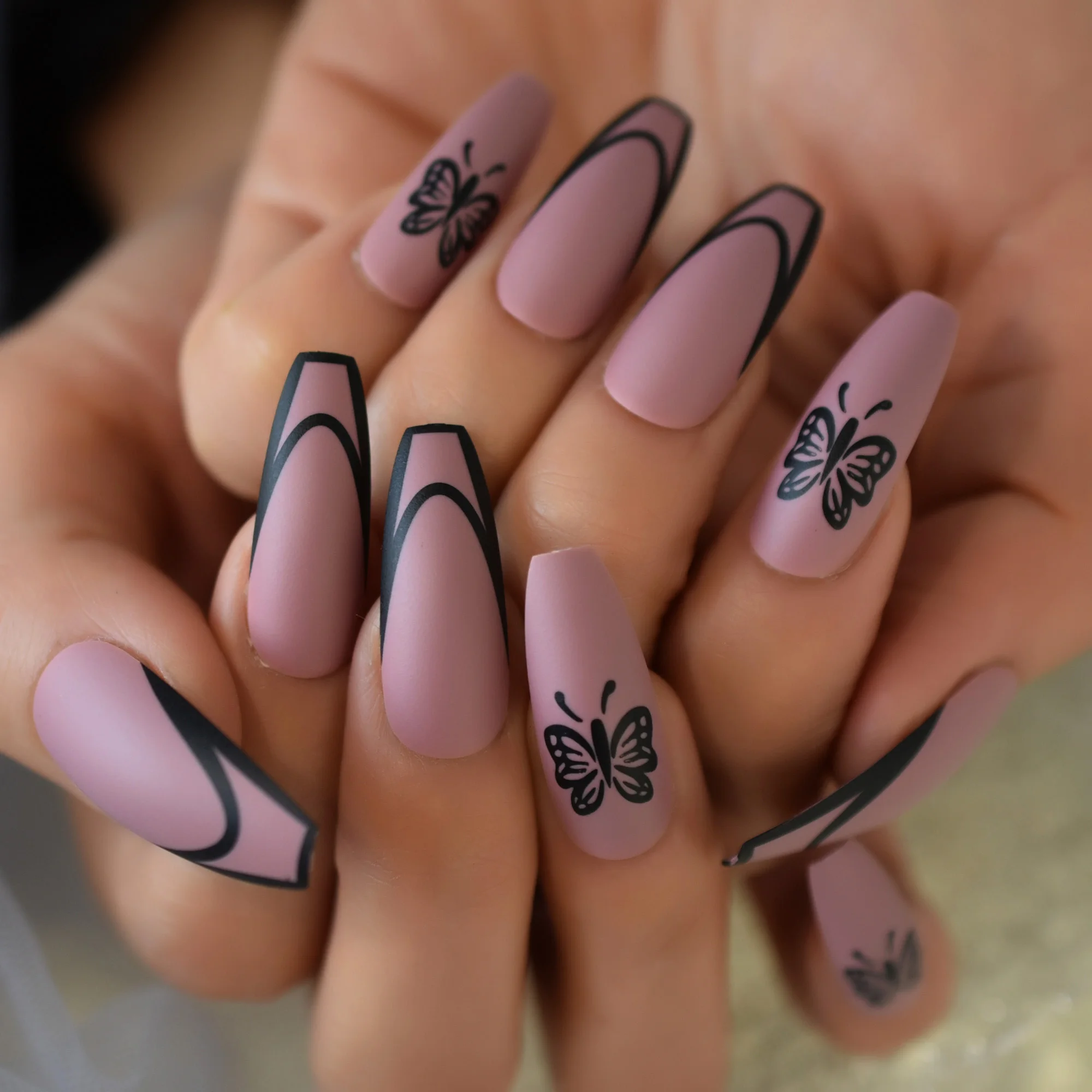 Purple Color Butterfly Pattern Artificial False Nail Art Tips Black Border Long Matte Fake Nail
Purple Color Butterfly Pattern Artificial False Nail Art Tips Black Border Long Matte Fake Nail