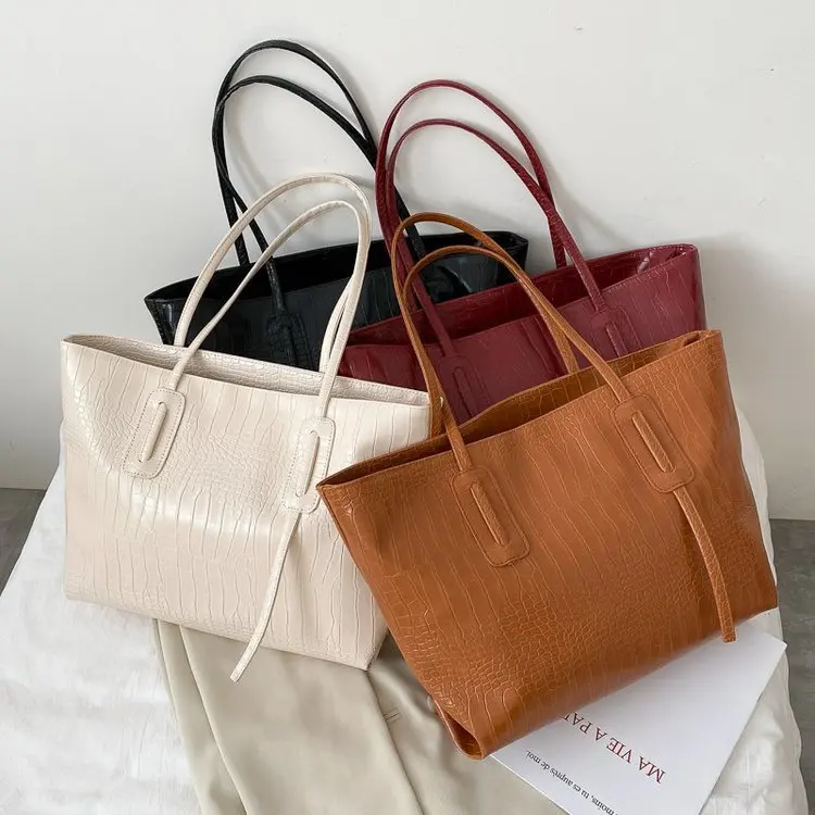 Simple large capacity women's bag 2023 new fashion all-in-one shoulder bag network red Tote bag
Simple large capacity women's bag 2023 new fashion all-in-one shoulder bag network red Tote bag