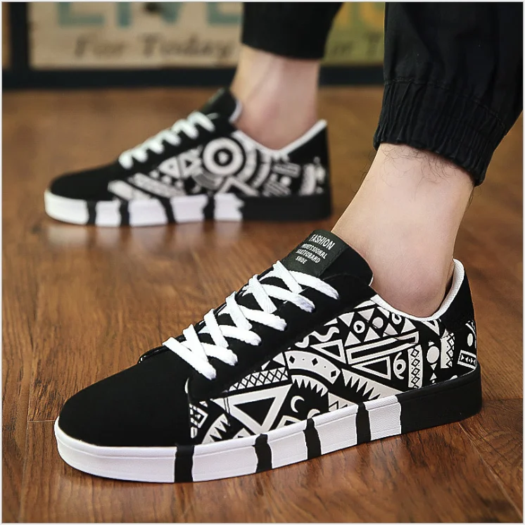 spring and summer new sports shoes students' casual running shoes men's fashion casual breathable men's shoes, White,black,blue
spring and summer new sports shoes students' casual running shoes men's fashion casual breathable men's shoes, White,black,blue