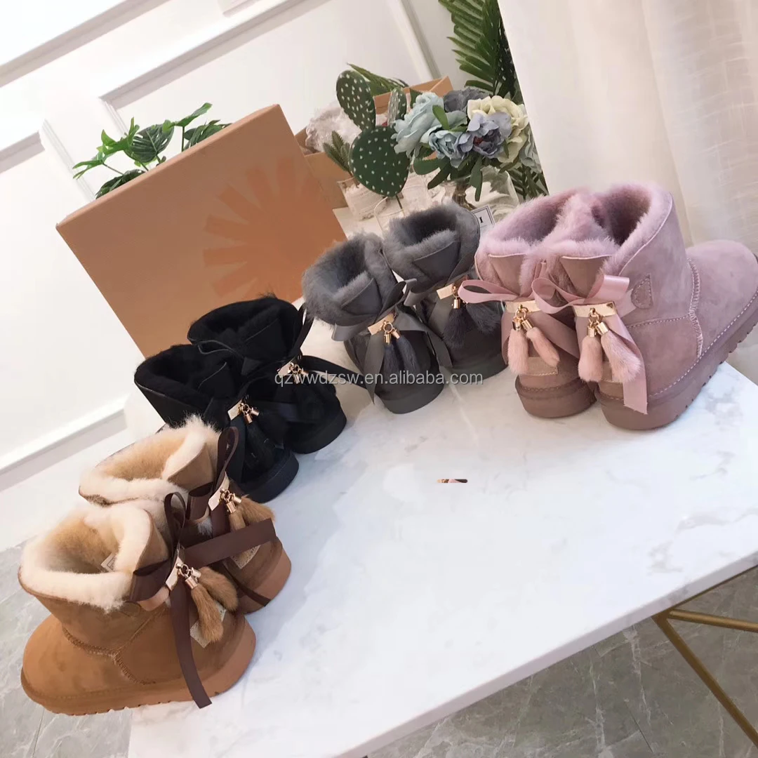 USA luxury brand winter Snow boots original quality Designer Ugging Snow Wool Boots for Women kids Shoes Warm Snow Boots
USA luxury brand winter Snow boots original quality Designer Ugging Snow Wool Boots for Women kids Shoes Warm Snow Boots