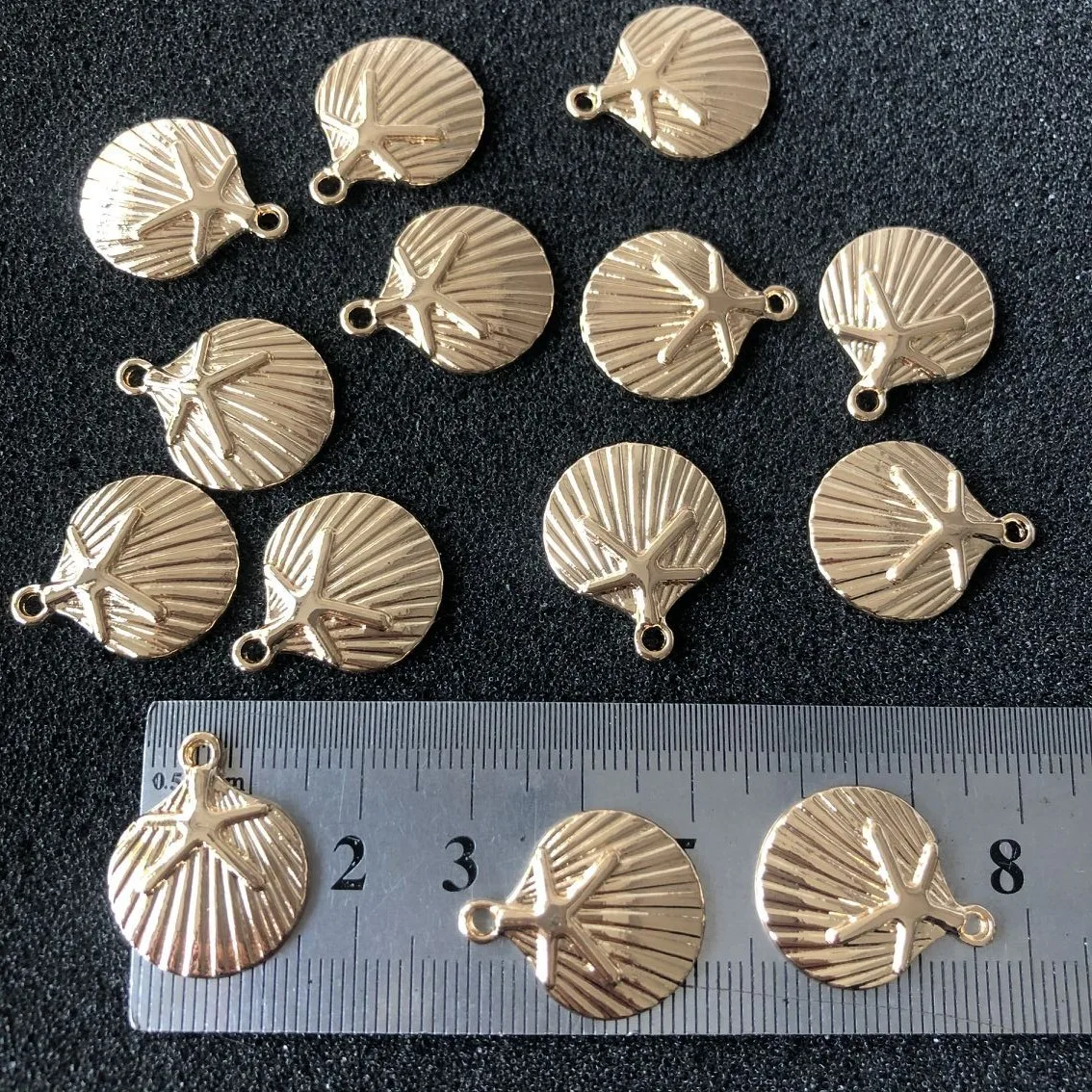 golden shell metal alloy charms for bracelets necklace various gold metal alloy charms custom logo metal charms, As picture
golden shell metal alloy charms for bracelets necklace various gold metal alloy charms custom logo metal charms, As picture