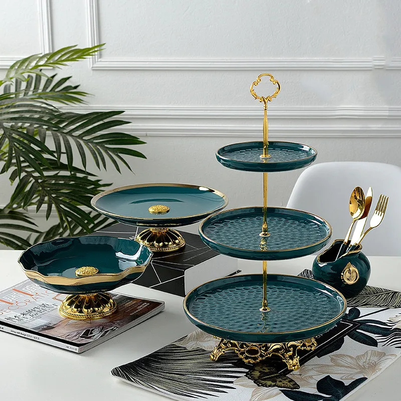 European style new dark green ceramic three-layer plate, creative pottery and gold fruit plate, living room setting plate, Customized color
European style new dark green ceramic three-layer plate, creative pottery and gold fruit plate, living room setting plate, Customized color
