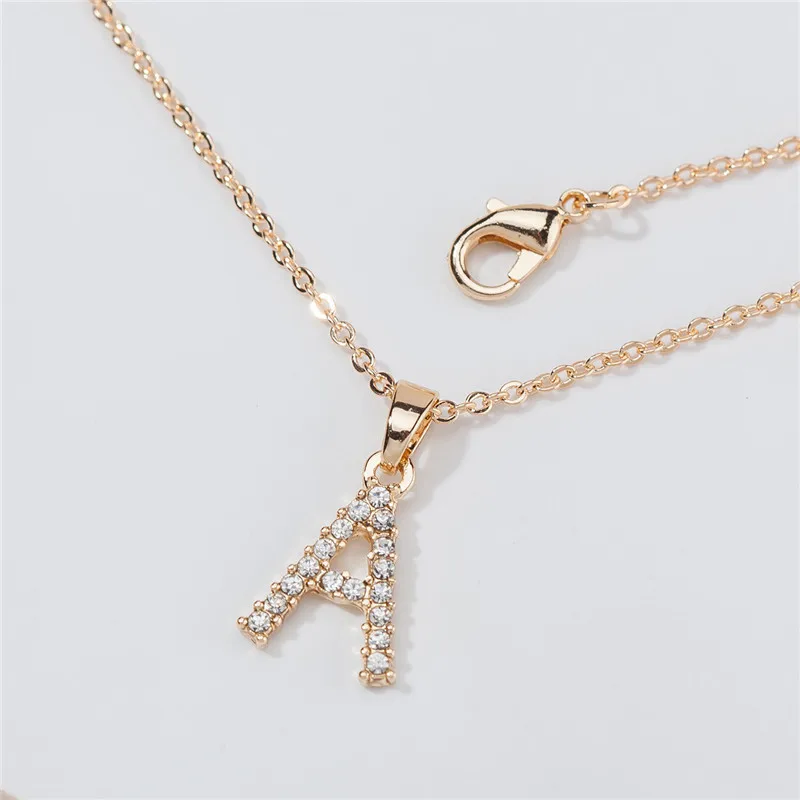 Full Rhinestone alphabet Letter Necklace 18K Gold initial letter E Pendant women necklace
Full Rhinestone alphabet Letter Necklace 18K Gold initial letter E Pendant women necklace