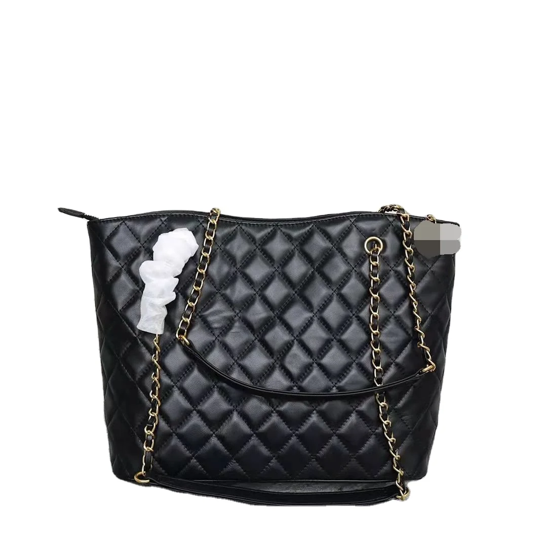CC new handbag versatile fashion shopping bag designer simple temperament luxury chain bag classic high-grade leisure Women's
CC new handbag versatile fashion shopping bag designer simple temperament luxury chain bag classic high-grade leisure Women's