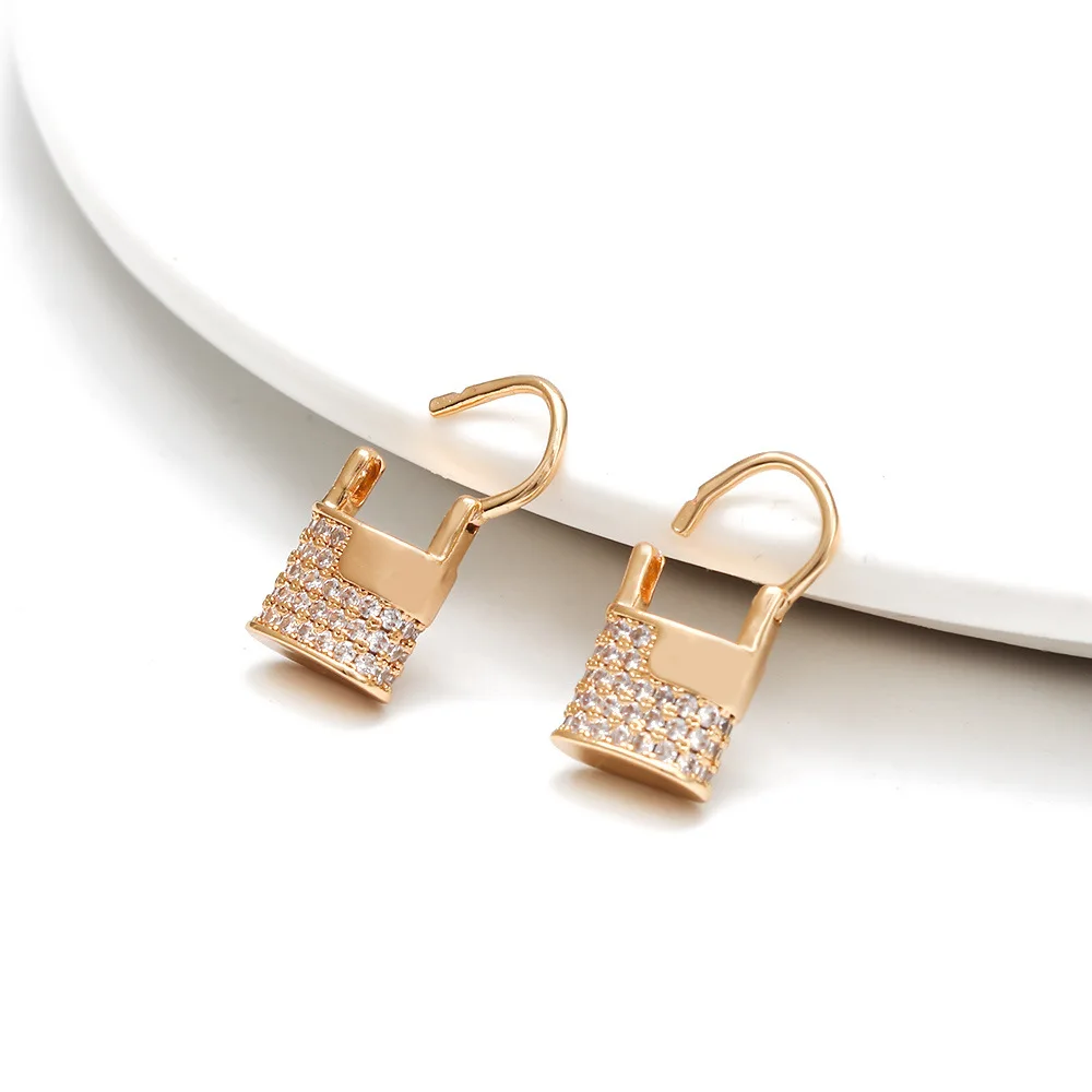 Gold Color Plated Valentines Day Jewelry Gifts 2021 New Women Fashion Hip Hop Rock Punk Tiny Lock Shape Rhinestone Hoop Earrings, Gold plated
Gold Color Plated Valentines Day Jewelry Gifts 2021 New Women Fashion Hip Hop Rock Punk Tiny Lock Shape Rhinestone Hoop Earrings, Gold plated