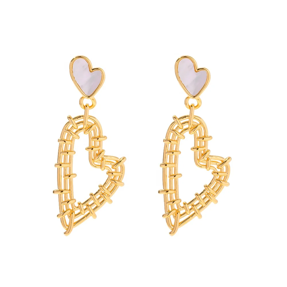 Irregular Natural White Shell Hollowed Heart Pendant 18K Real Gold Plated Round Brass Drop Earrings
Irregular Natural White Shell Hollowed Heart Pendant 18K Real Gold Plated Round Brass Drop Earrings