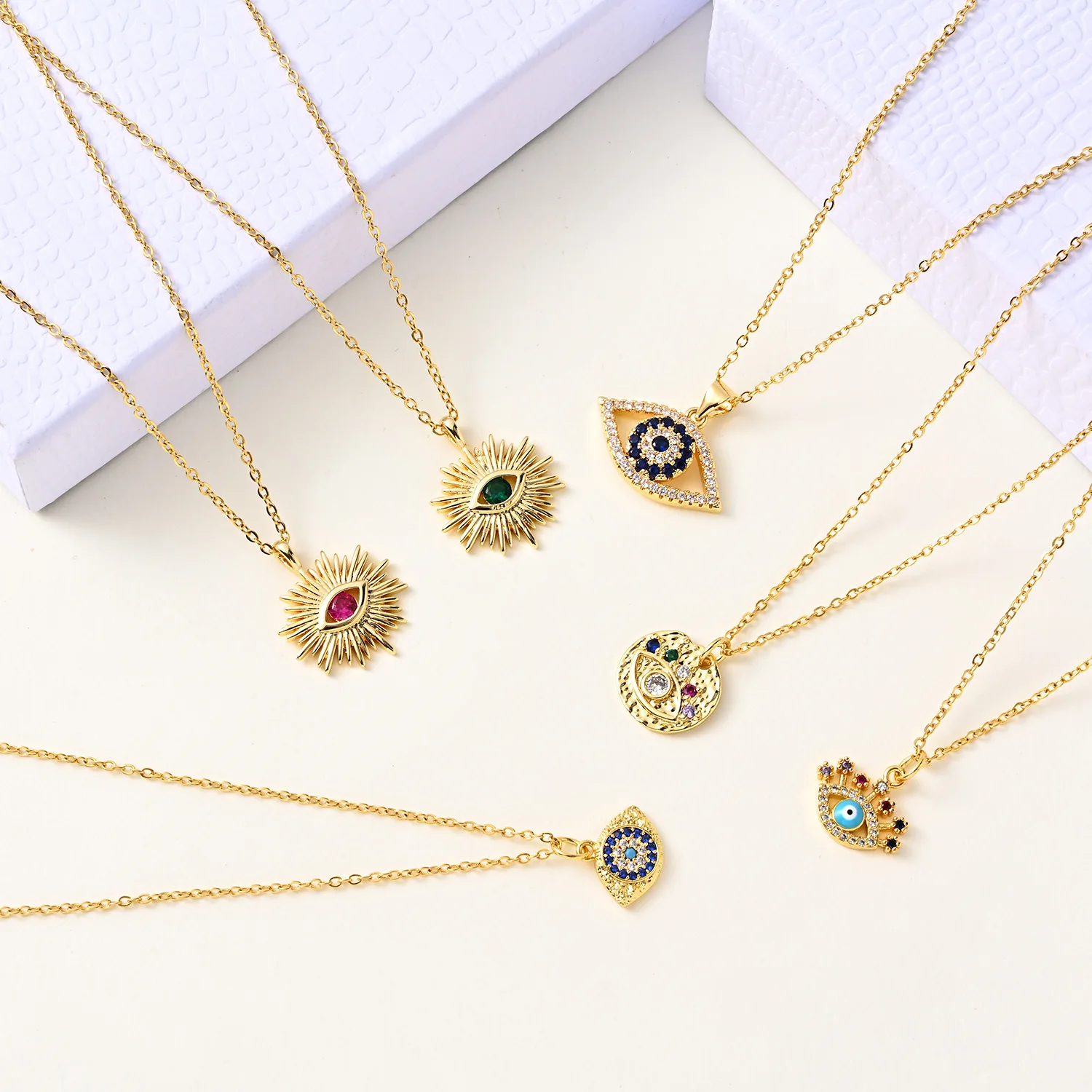 Fashion Micro-inlaid Zircon Stainless Steel 18k Gold Plated Unisex Evil Eye Pendant Necklace For Couple
Fashion Micro-inlaid Zircon Stainless Steel 18k Gold Plated Unisex Evil Eye Pendant Necklace For Couple
