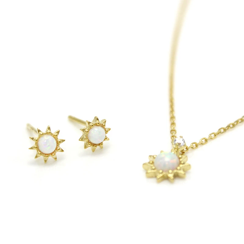 Aimgal Jewelry Luxury silver S925 electroplated 18K gold artificial opal sun flower necklace stud earrings jewelry set for women
Aimgal Jewelry Luxury silver S925 electroplated 18K gold artificial opal sun flower necklace stud earrings jewelry set for women