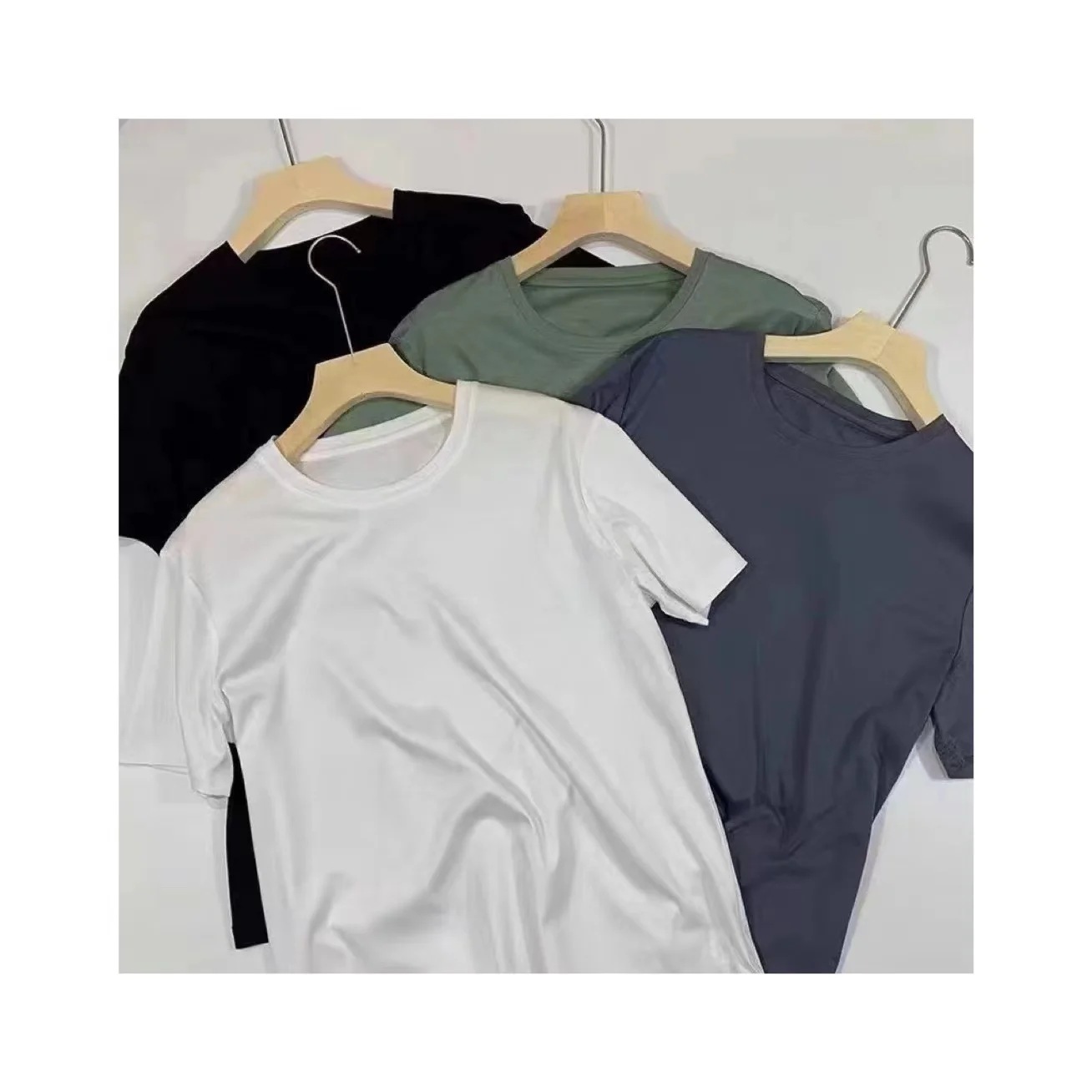 Men's ice skating mulberry silk silk cotton short-sleeved T-shirt breathable round neck bottoming large size top
Men's ice skating mulberry silk silk cotton short-sleeved T-shirt breathable round neck bottoming large size top