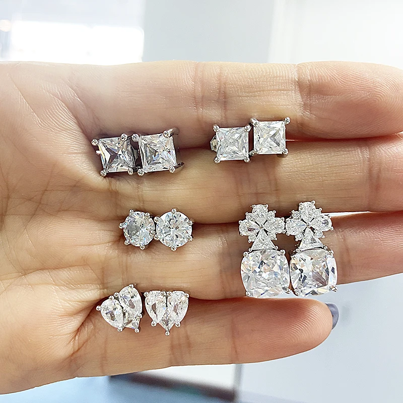 Flynee Quality Bling Luxury White Gold Plated 925 Silver Single stone Round Teardrop CZ Diamond Stud Earrings, Silver color
Flynee Quality Bling Luxury White Gold Plated 925 Silver Single stone Round Teardrop CZ Diamond Stud Earrings, Silver color